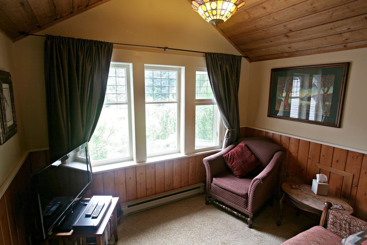 Kangaroo House Bed & Breakfast Eastsound Ngoại thất bức ảnh